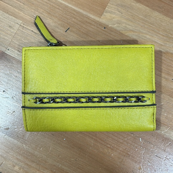 Jessica Simpson Double Bi-fold Wallet - Picture 4 of 4